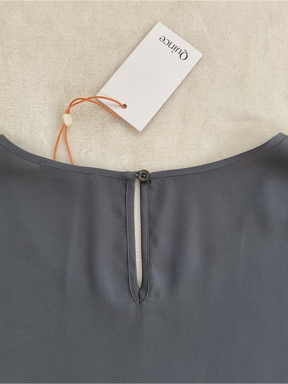 Quince Washable Stretch Silk Tee NWT Lava Smoke Gray Short Sleeve Blouse Medium - Picture 8 of 12